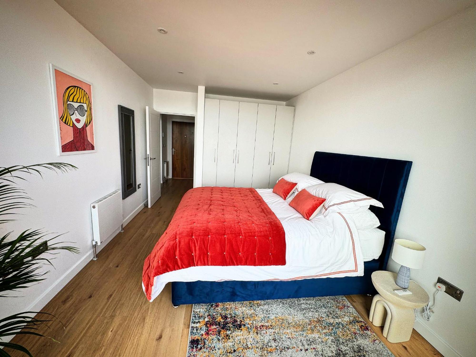Stunning Beach Front Apartment With Sea Views, Free Parking & Balcony Ramsgate Dış mekan fotoğraf