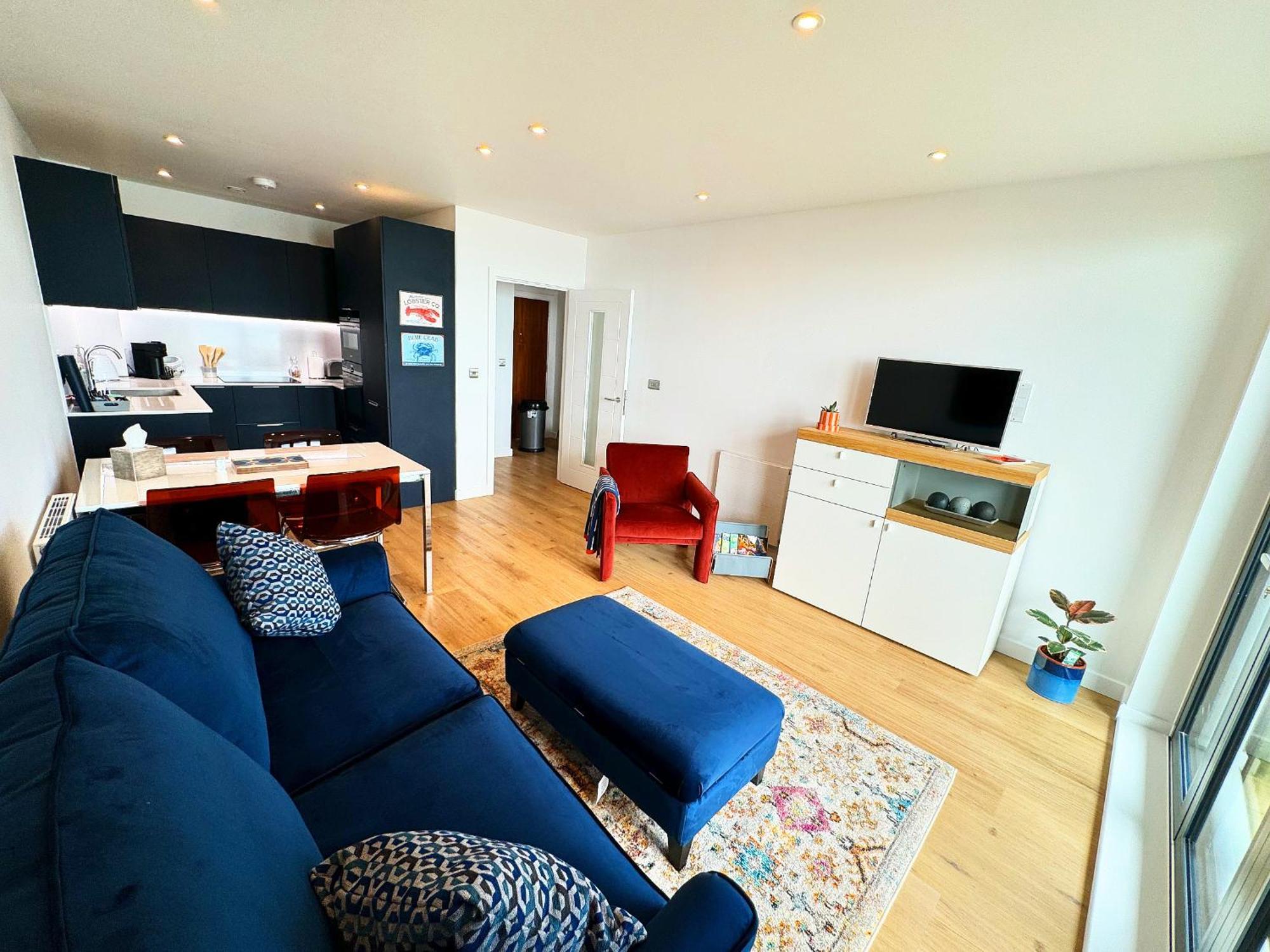 Stunning Beach Front Apartment With Sea Views, Free Parking & Balcony Ramsgate Dış mekan fotoğraf